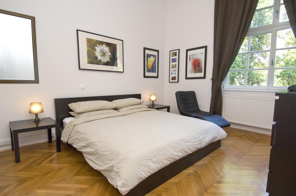 Galeria Rooms Любляна Стая снимка