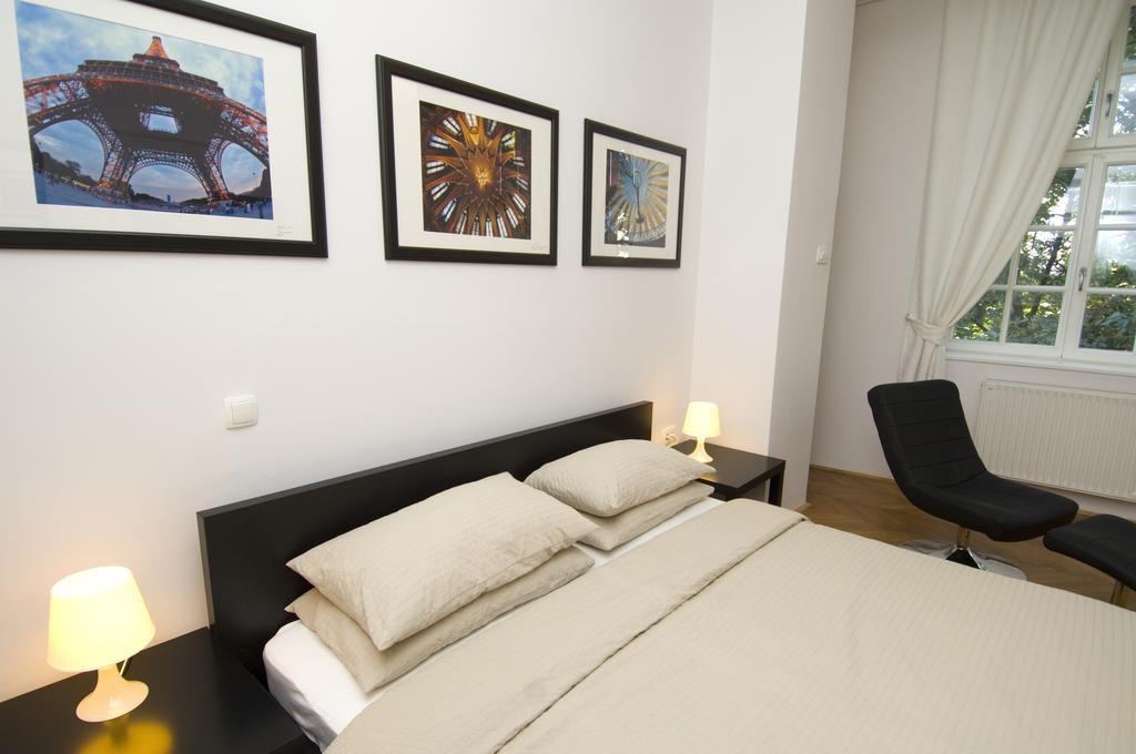 Galeria Rooms Любляна Стая снимка
