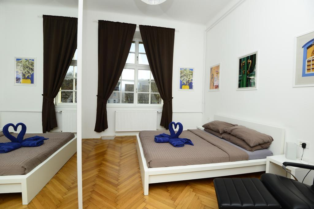 Galeria Rooms Любляна Стая снимка