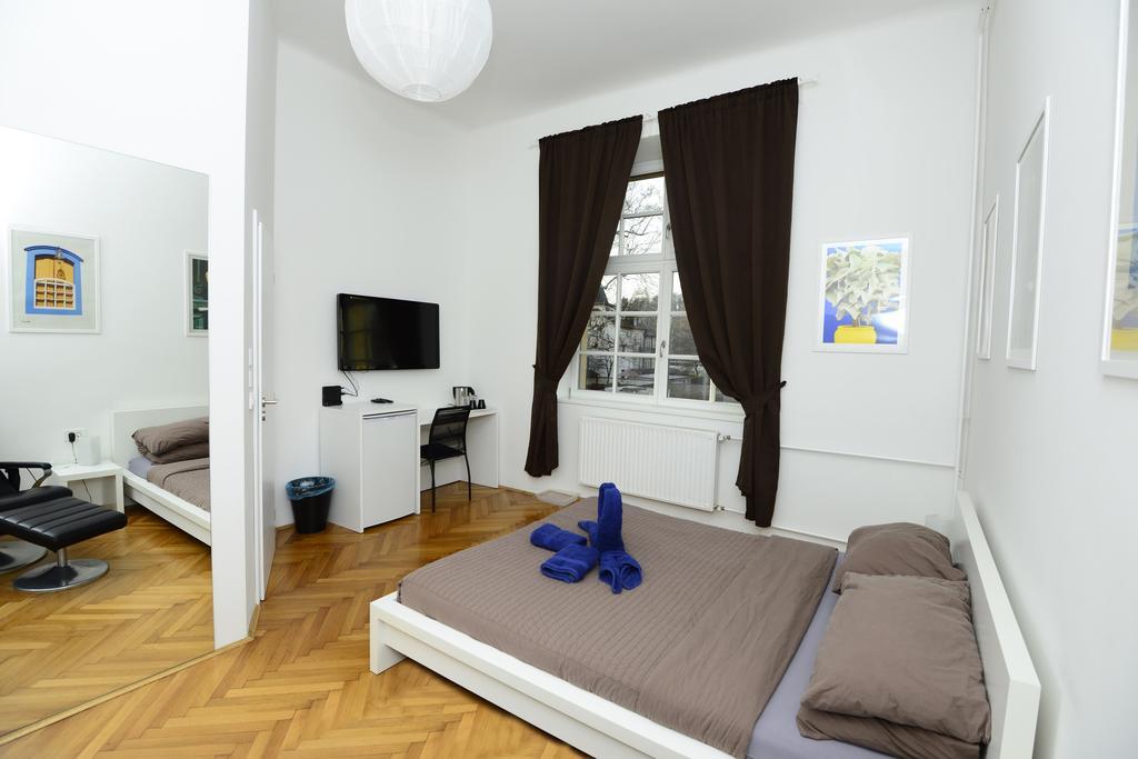 Galeria Rooms Любляна Стая снимка