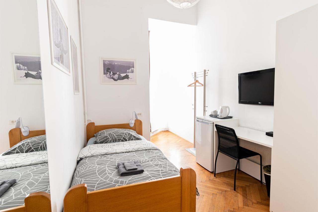 Galeria Rooms Любляна Екстериор снимка
